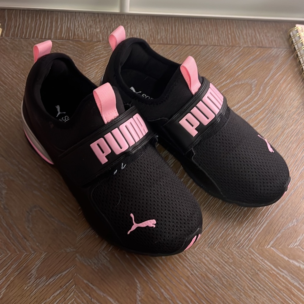 Youth size Puma slip on sneakers